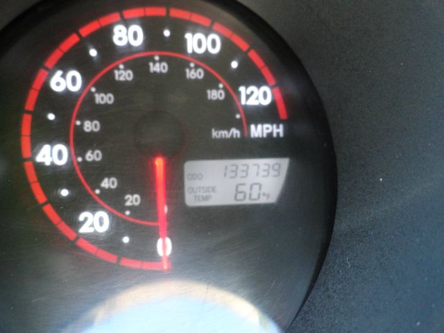 Pontiac Vibe 2005 photo 13