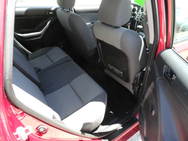 Pontiac Vibe 2005 photo 9
