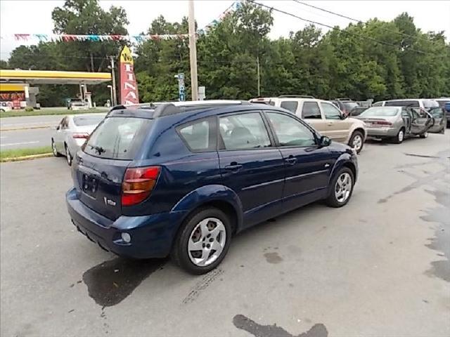 Pontiac Vibe 2005 photo 1