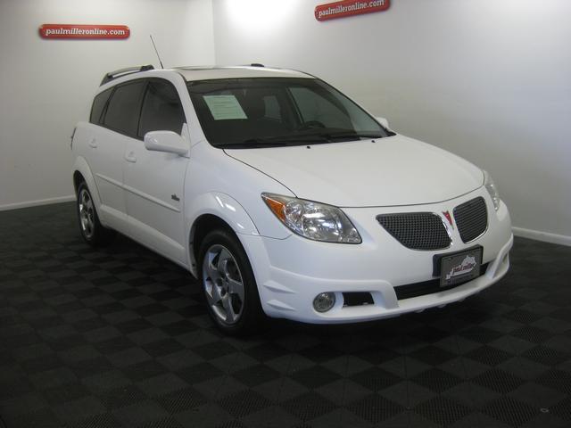 Pontiac Vibe 2005 photo 1