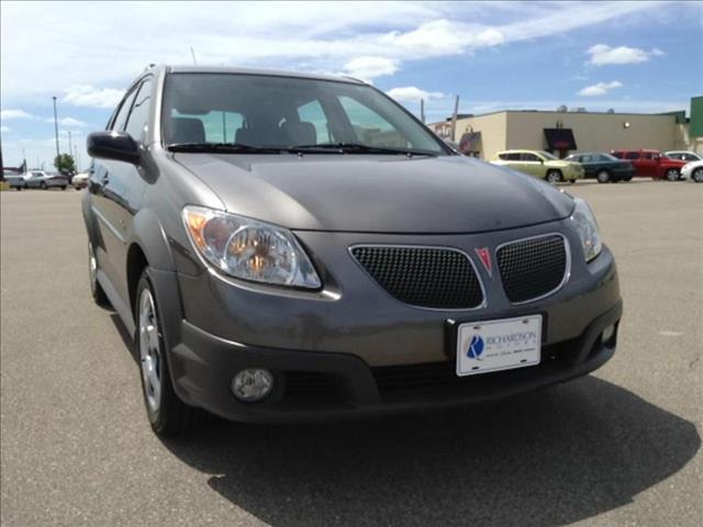Pontiac Vibe 2005 photo 2