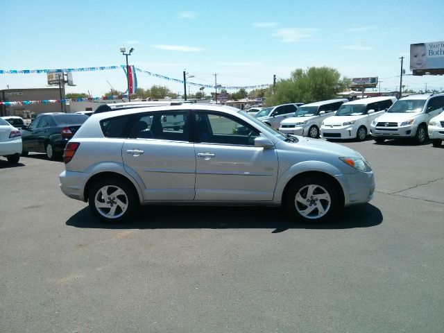 Pontiac Vibe 2005 photo 1