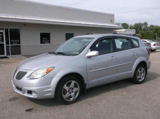 Pontiac Vibe 2005 photo 3
