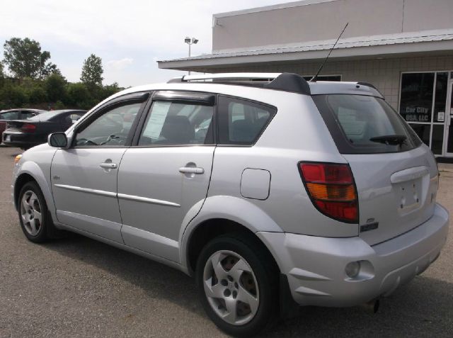 Pontiac Vibe 2005 photo 6
