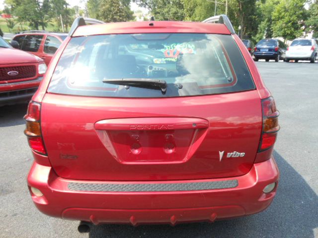 Pontiac Vibe 2005 photo 2