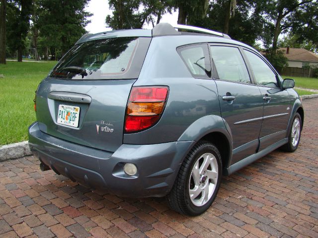 Pontiac Vibe 2006 photo 3