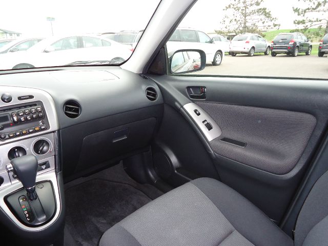 Pontiac Vibe 2007 photo 2