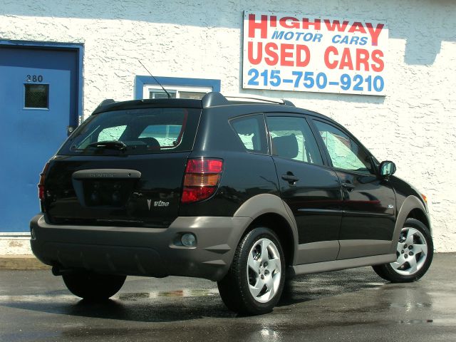 Pontiac Vibe 2007 photo 1