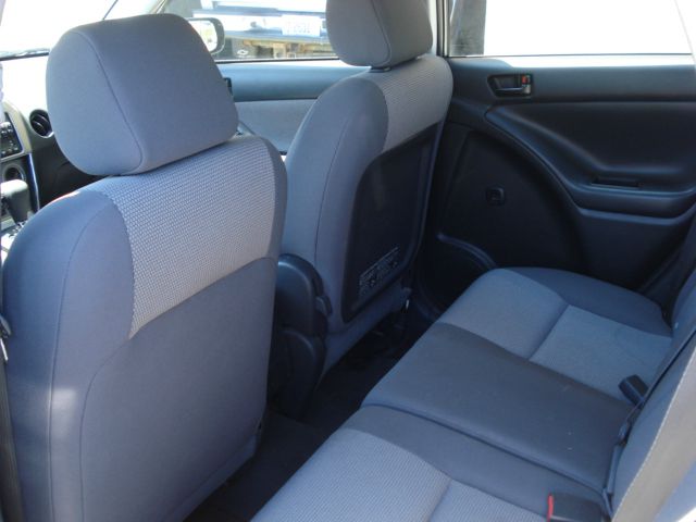 Pontiac Vibe 2007 photo 2