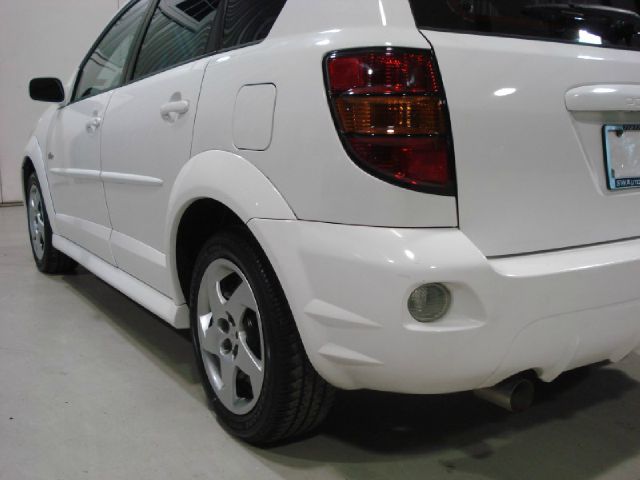 Pontiac Vibe 2007 photo 1