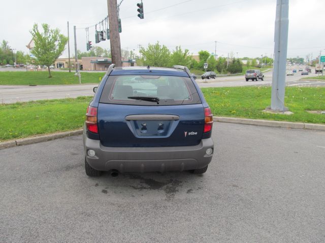 Pontiac Vibe Base SUV