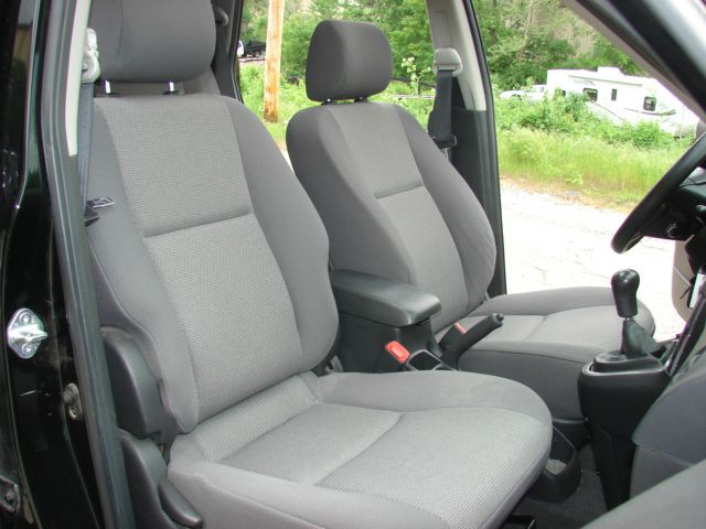 Pontiac Vibe 2008 photo 11