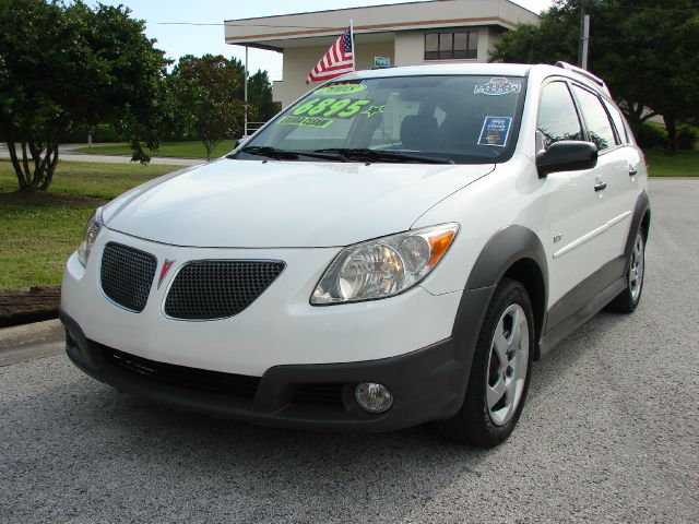 Pontiac Vibe 2008 photo 2
