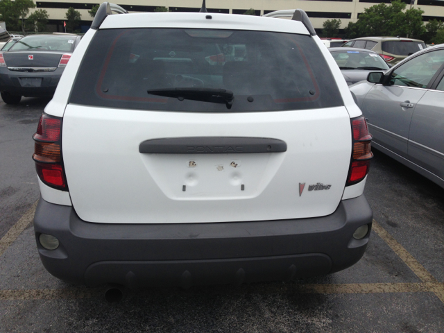 Pontiac Vibe 2008 photo 2