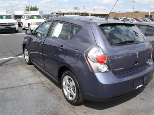Pontiac Vibe 2009 photo 2