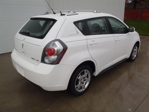 Pontiac Vibe 2009 photo 2