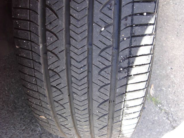 Pontiac Vibe 2009 photo 2