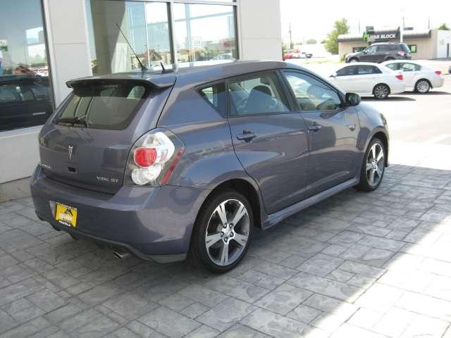 Pontiac Vibe 2009 photo 2