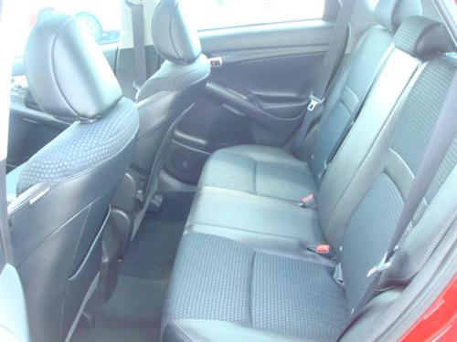 Pontiac Vibe 2009 photo 2