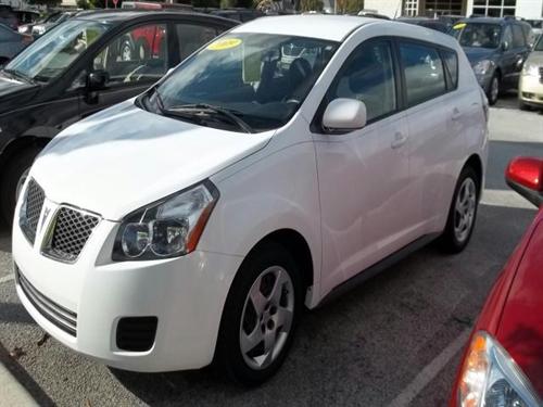 Pontiac Vibe 2009 photo 1