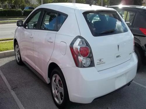 Pontiac Vibe 2009 photo 2
