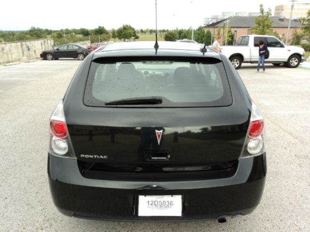 Pontiac Vibe 2009 photo 2