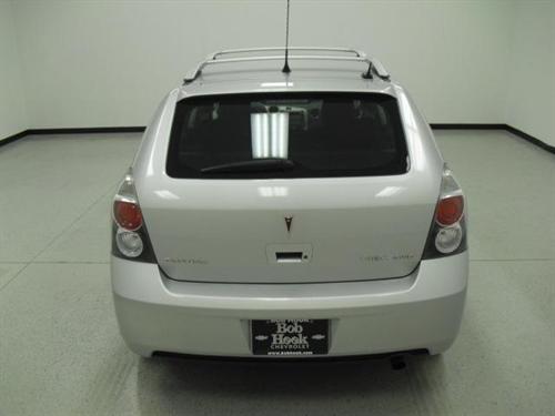 Pontiac Vibe 2009 photo 2