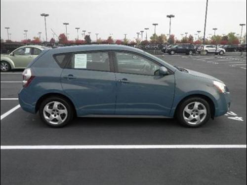 Pontiac Vibe 2009 photo 2