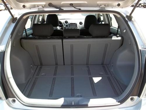 Pontiac Vibe 2009 photo 2