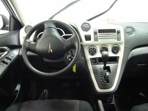 Pontiac Vibe 2009 photo 2