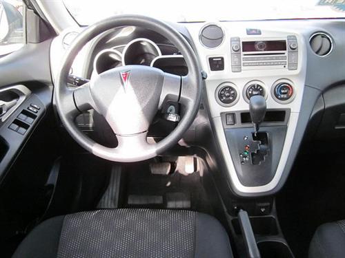 Pontiac Vibe 2009 photo 2