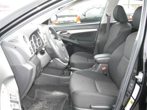 Pontiac Vibe 2009 photo 2