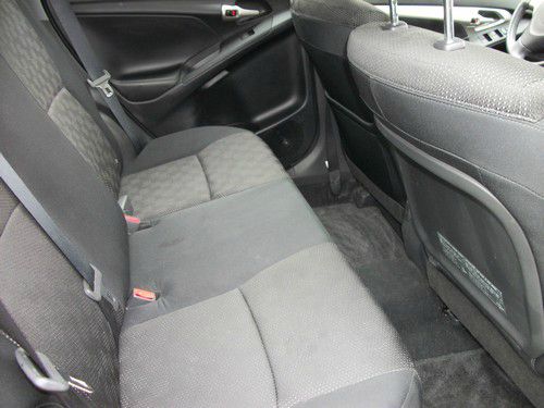 Pontiac Vibe 2010 photo 10