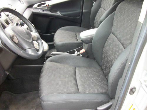 Pontiac Vibe 2010 photo 13