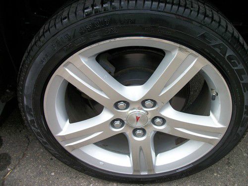 Pontiac Vibe 2010 photo 17