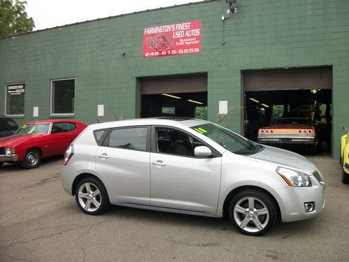 Pontiac Vibe 2010 photo 18