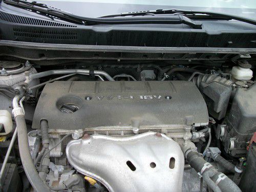 Pontiac Vibe 2010 photo 2