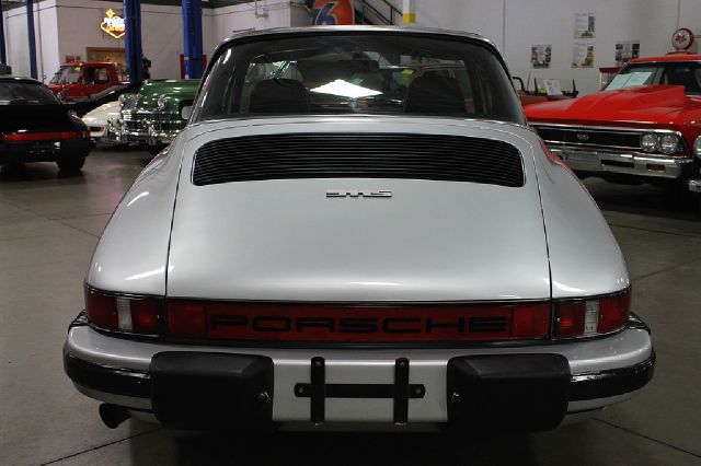 Porsche 911 1976 photo 4