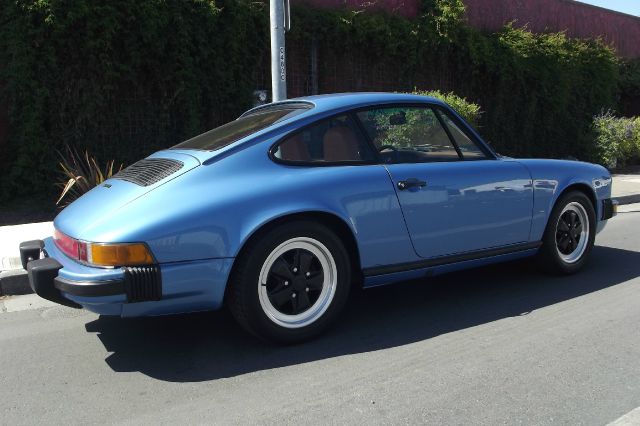 Porsche 911 1977 photo 3