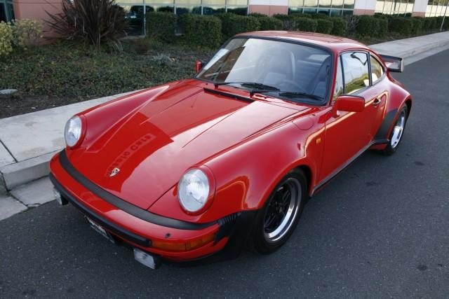 Porsche 911 1983 photo 1