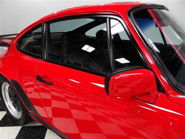 Porsche 911 1984 photo 4