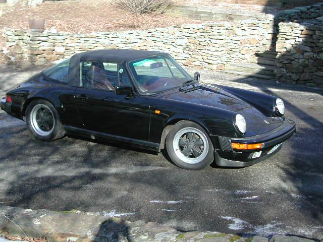 Porsche 911 1985 photo 1