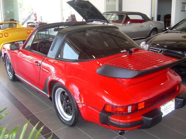 Porsche 911 1985 photo 3
