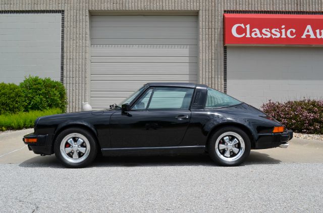 Porsche 911 1986 photo 1