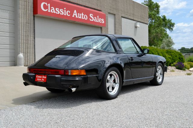 Porsche 911 1986 photo 6