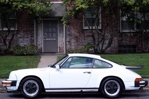 Porsche 911 1986 photo 1
