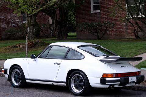 Porsche 911 1986 photo 2