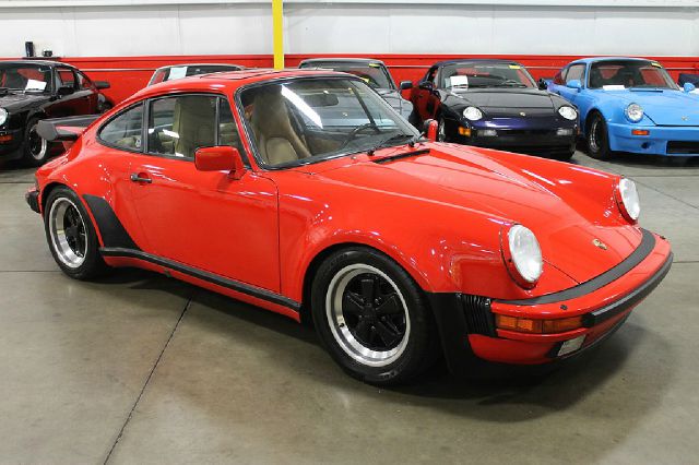 Porsche 911 1987 photo 17