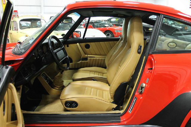 Porsche 911 1987 photo 5