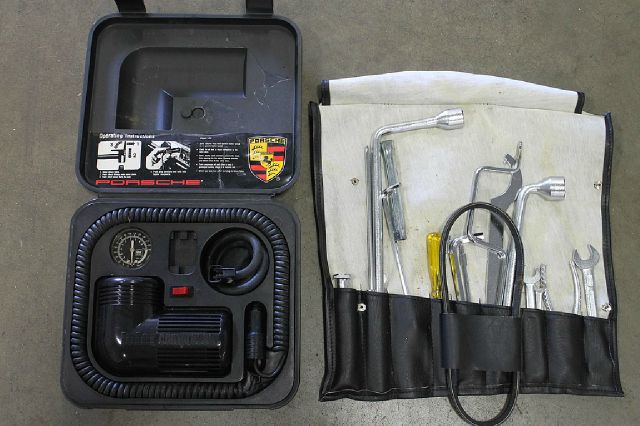 Porsche 911 1988 photo 36